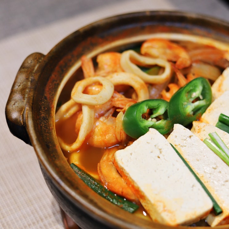  [두부요리]간단한 얼큰두부찌개로 맛있게 즐겨보세요.