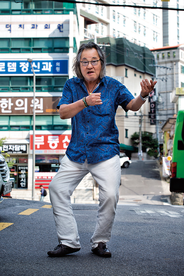 |뮤지션 한대수| 일흔 넘어 ‘뉴요커’로 돌아간 뮤지션 한대수 _ 하주희 기자 편집=박은혜  조선일보 (공유기사)