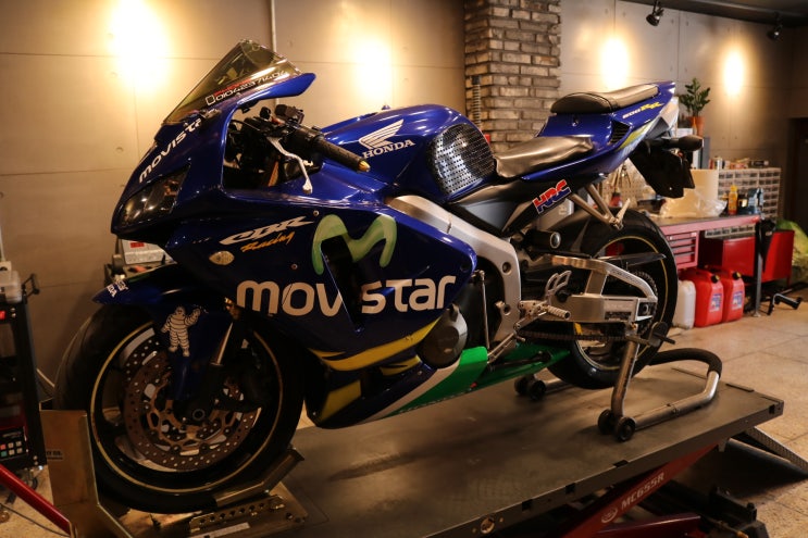  2006년식 혼다 CBR600RR 수리정비 - [바이킹넷 대전점 길스개러지]