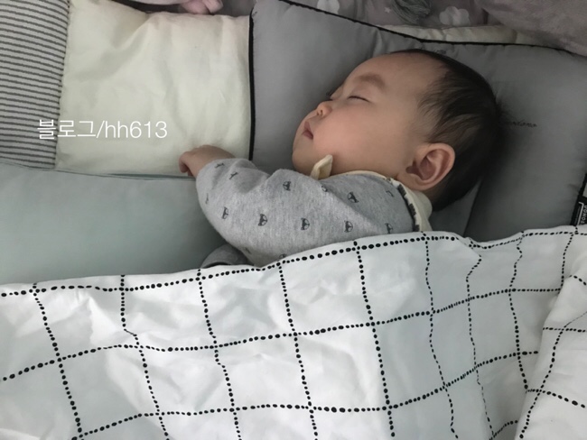  생후 282일 혼자 잠드는 넘나 기특한날 ㅋㅋㅋ