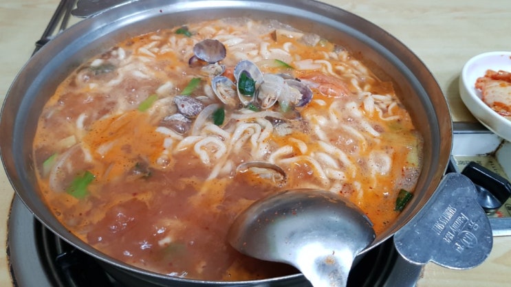  괴정동 맛집 비오는날 얼큰칼국수