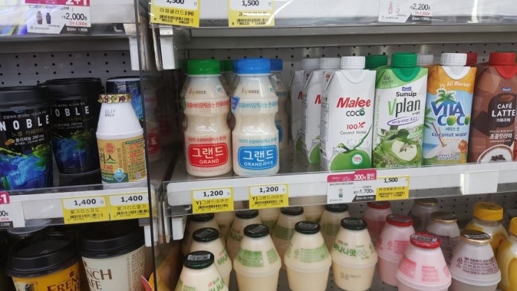  야쿠르트 그랜드 GS25편의점에서 판매 / 야쿠르트 아주머니가 안 계신 지역도 야쿠르트를