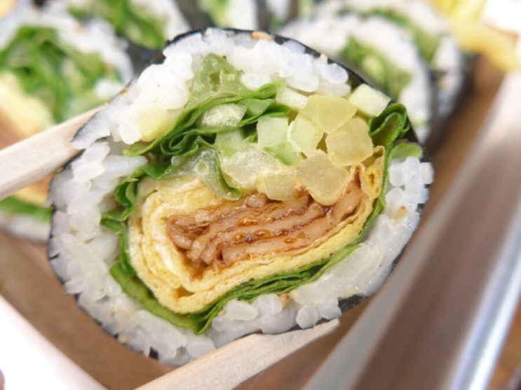  이태원 김밥 맛집#오토 김밥#생활의 달인 맛집 #김밥달인#뉴욕 타임즈에 나온 매콤하고 아삭아삭한 고추냉이 김밥,로메인 김밥