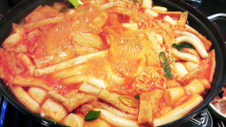 당근먹는 노동자의 오늘 점심 <즉석 떡볶이> 당근먹는 노동자의 오늘 점심 <즉석 떡볶이>