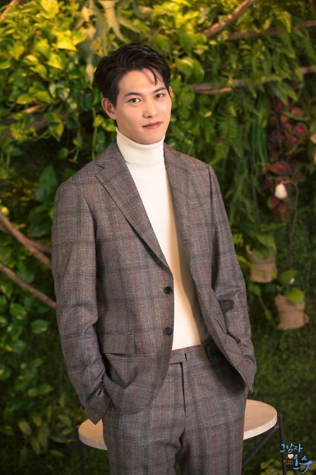 이종현 : 드라마포스터 : 이종현헤어 : 이종현메이크업 : HAIR 한소라디자이너 MAKEUP 강미원장_순수 도산점 이종현 : 드라마포스터 : 이종현헤어 : 이종현메이크업 : HAIR 한소라디자이너 MAKEUP 강미원장_순수 도산점
