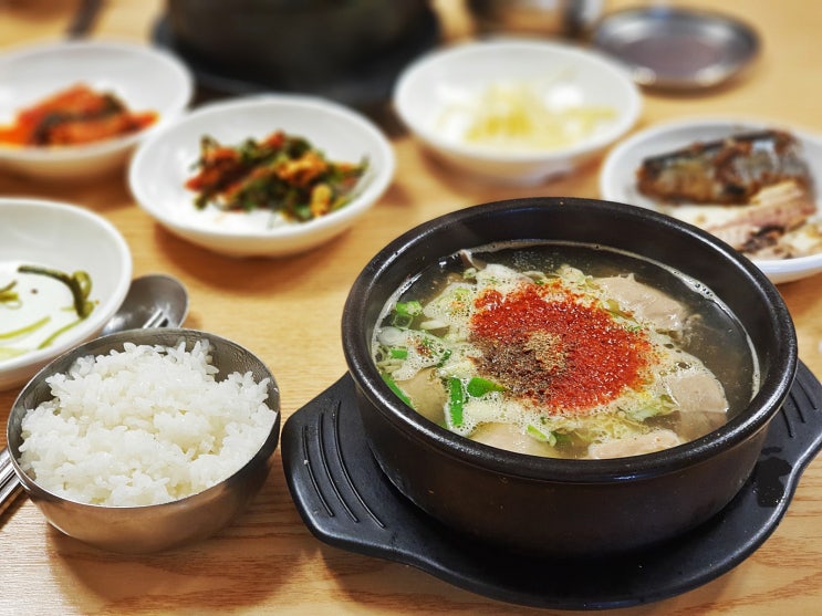  익선동 밥집 호반 맛있는 고기순대 깔끔한 국물
