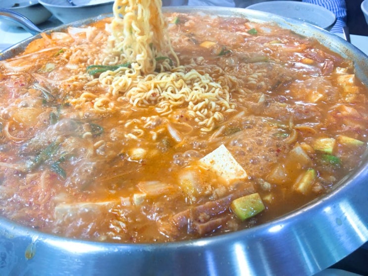  2주 다이어트 식단, 오늘도 평촌 부대찌개로 먹다? & 공복자들 시청