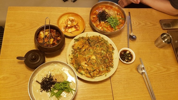  사창시장쪽 사창동들깨수제비,족타반죽한수제비 밀방~배터짐