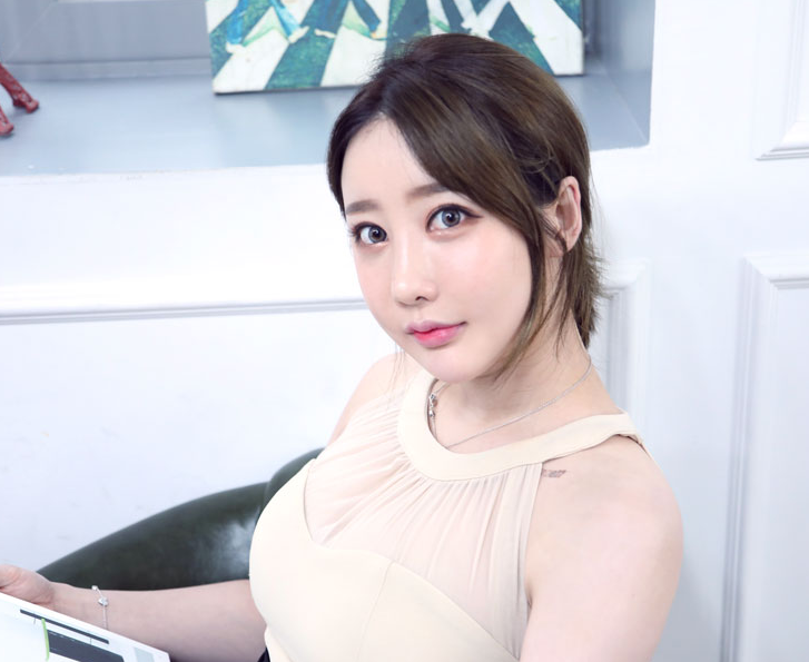  BJ여순의 슬림한 턱라인 개선_아큐리프팅
