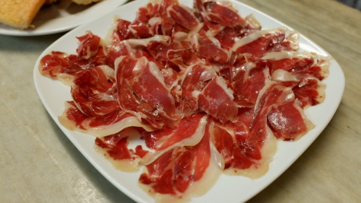  [바르셀로나 맛집] 맥주와 함께하기 좋은 타파스 맛집 - LA BODEGUETA