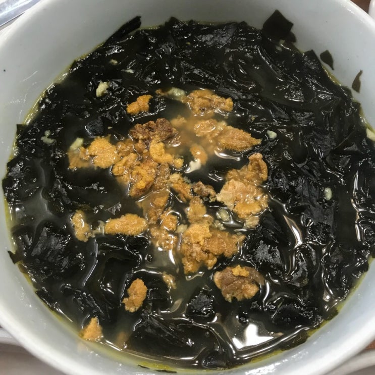  [제주도 여행 마지막 날: 애월 다인오세아노호텔 객실뷰/ 제주 아침식사 유리네 제주향토음식점 성게미역국+고등어구이/제주공항 면세 점 양주 털기 조니워커 블루, 발렌타인 21년]