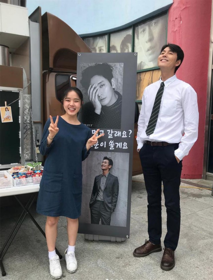  ‘아수라’ 정우성, ‘신과함께’ 김향기와 훈훈 케미스트리…다정한 선후배