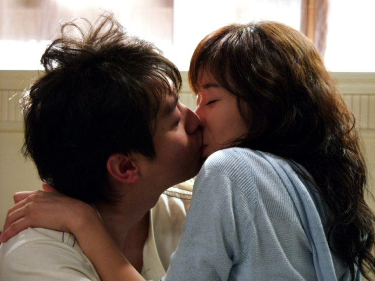  달콤 살벌한 연인. 최강희, 박용우 주연 독특한 로맨스 영화