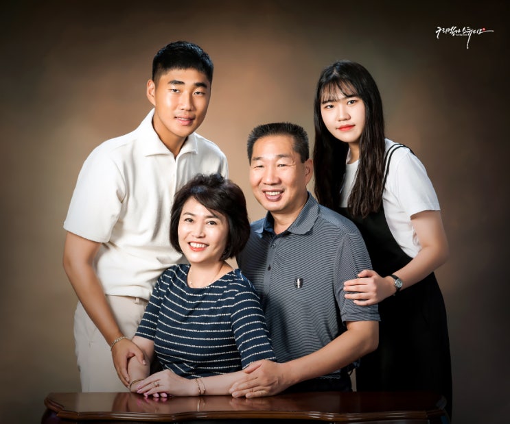  4인 가정 광진구 가족사진 비용도 저렴하게