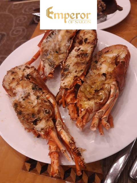 리버 게이트. 호치민 랍스터 뷔페. 롯데 레전드 사이공 호텔 저녁. 및 주말 리버 게이트. 호치민 랍스터 뷔페. 롯데 레전드 사이공 호텔 저녁. 및 주말