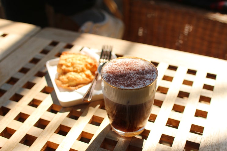  [동탄] Cafe : 베르사유 (실내 분수대와 아늑하게 영화를 감상할 수 있는 내추럴 카페)