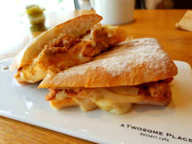 양산 물금 카페 투썸플레이스 아메리카노 샌드위치
