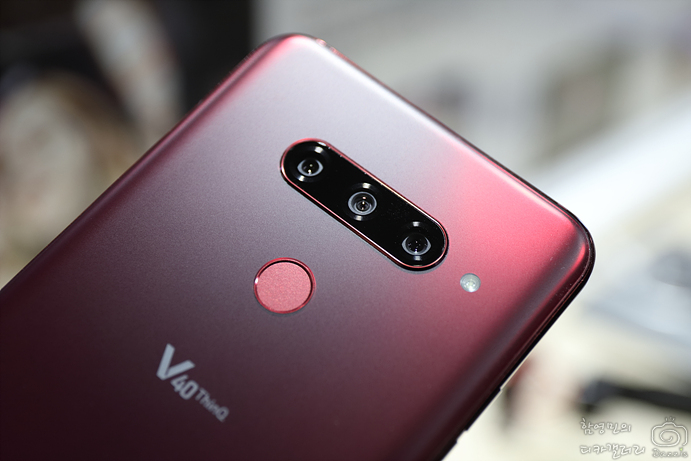 LG V40 써보니 가뭄속 엘지전자 소방수될까?