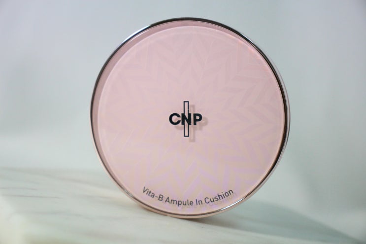  CNP 차앤박 비타비 앰플인쿠션 으로 생기톤업