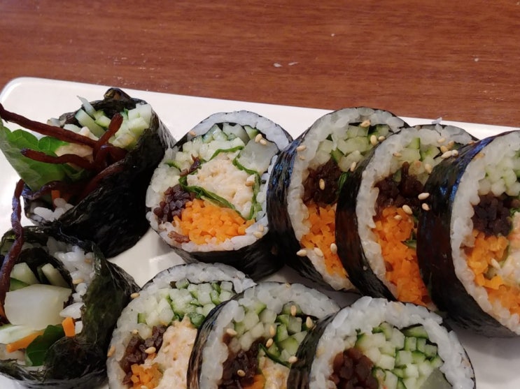  바르다 김선생 메뉴 랍스터 김밥 & 새우 표고 만두 존맛탱!