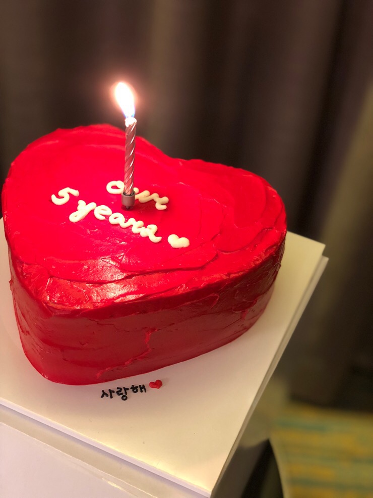  5주년 데이트: 구전동화 한우오마카세, 머머링케이크