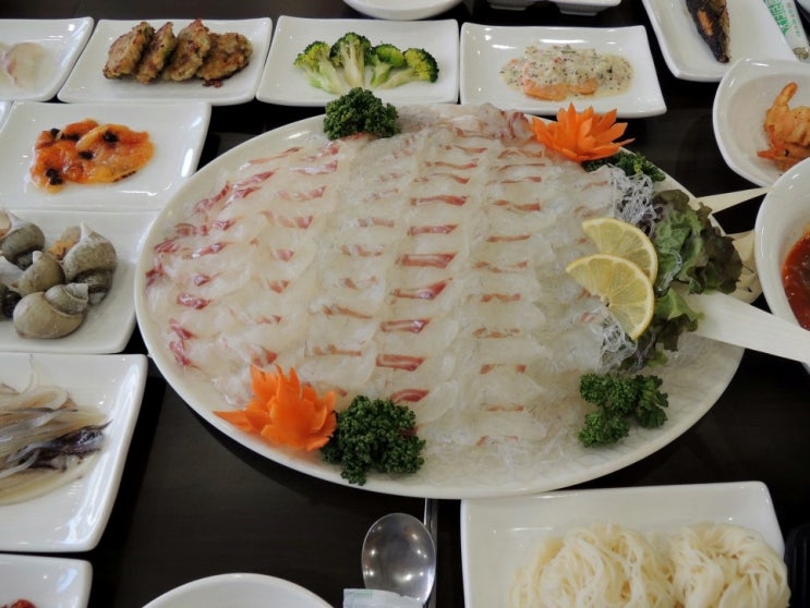  대포항 맛집 _ 무진장 횟집에서 맛본 무한리필 진수성찬!!