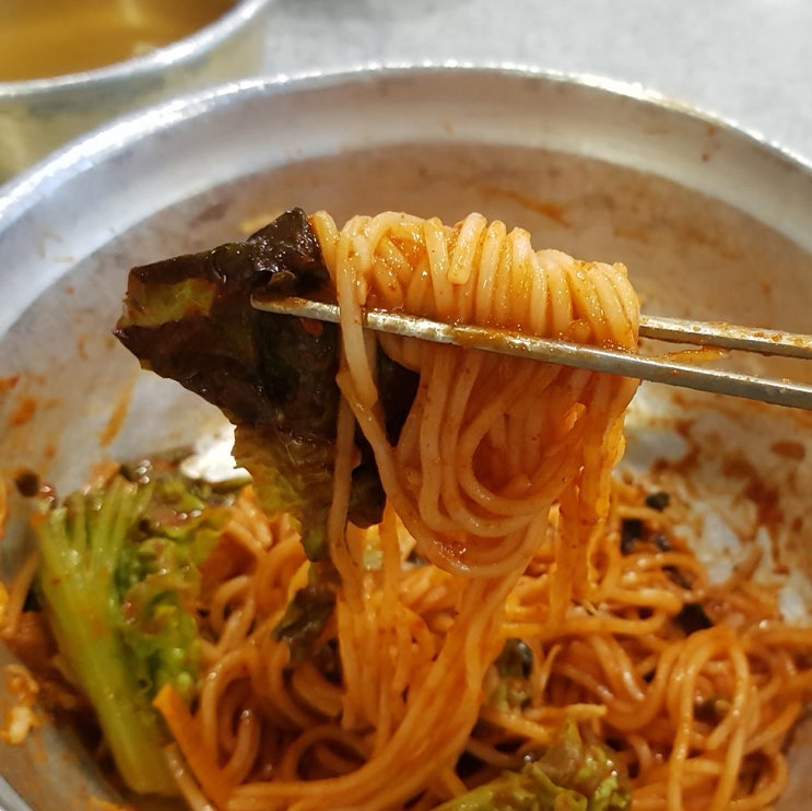 남포동 명물 회국수 할매집, 할매국수