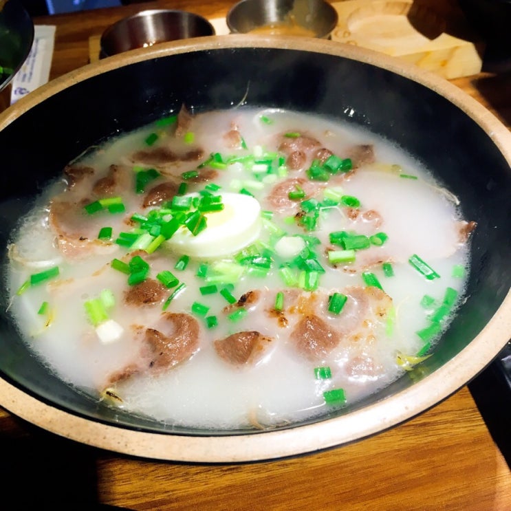  율하고기집 돈토리 편백찜 먹었어요! 부타니꾸우동 good~!