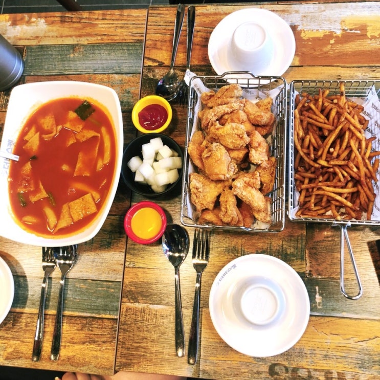  죽동 맛집 떡볶이와치킨의조합 더바스켓