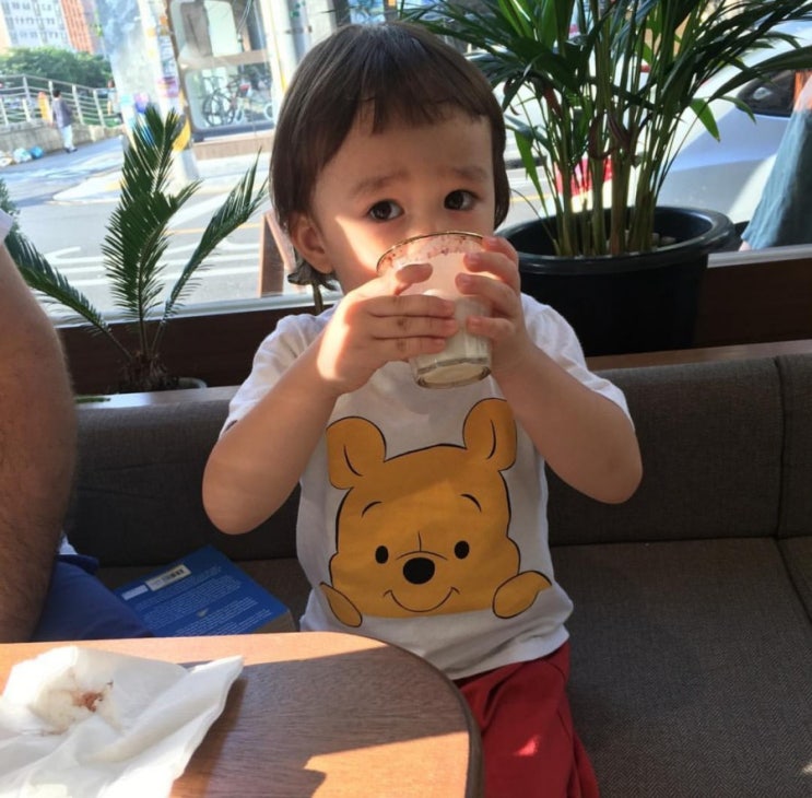  홍대 카페 베이비치노 
