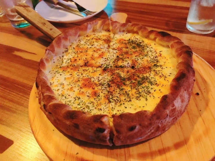 신대방삼거리 아메리칸포차에서 시카고피자에 소토닉! 시카고피자보고 방언 터짐 