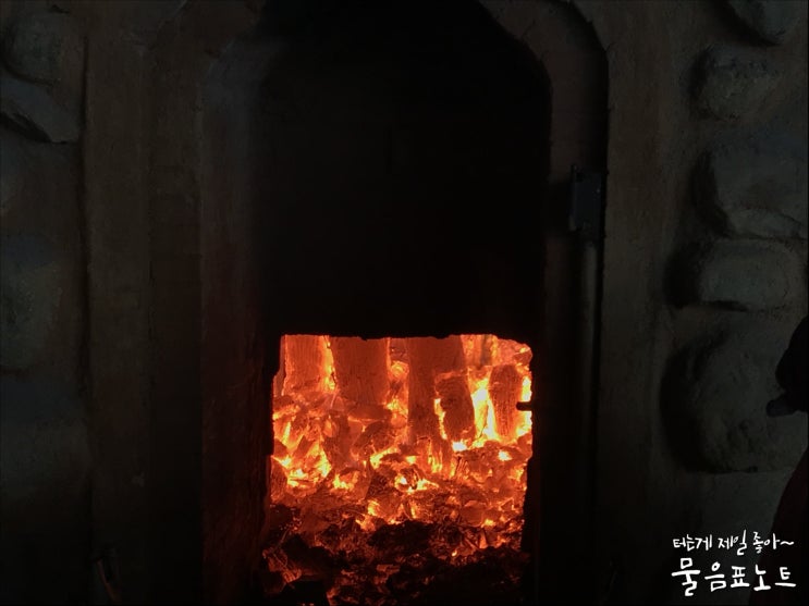  김해여행으로 임호산참숯가마에서 숯불 삼겹살을 털어봤습니다.