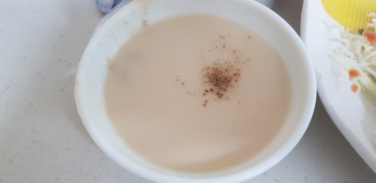  기사식당 돈까스로 힘든하루 힐링힐링하기:
