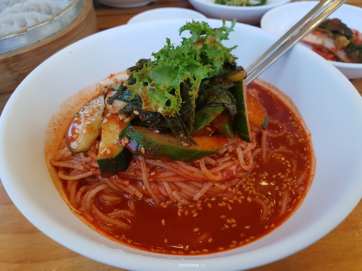 한고은 비빔국수로 유명한 '인덕원 비빔국수'