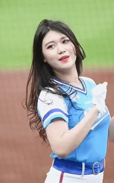 핫루키 99년생 박현영 치어리더 몸매 움짤 인스타그램 핫루키 99년생 박현영 치어리더 몸매 움짤 인스타그램