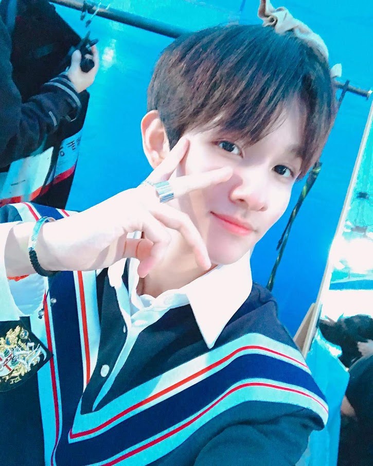 사무엘  김사무엘 / 더쇼 THE SHOW 평화콘서트 화천 181009 / 한글날 특별 무대 ONE & 세븐틴 박수 cover.