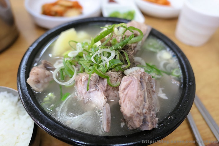 경북 영주 맛집 하얀감자탕으로 유명한 하망동 명동감자탕