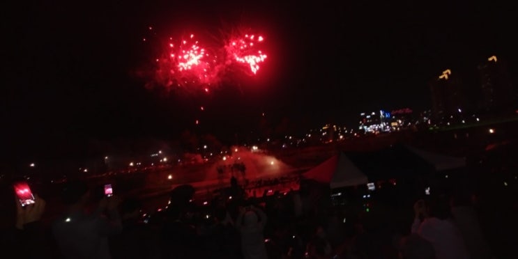 운정호수공원불꽃축제 제2회 다녀온 후기 운정호수공원불꽃축제 제2회 다녀온 후기