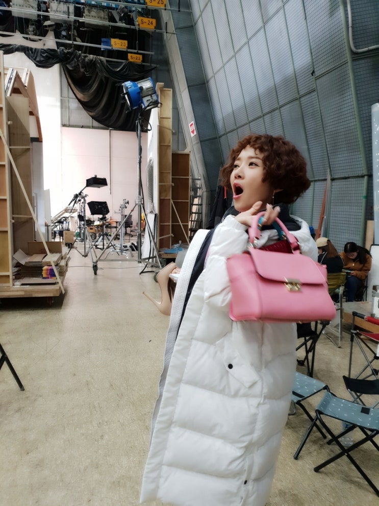  윤송아 황석정 콤비 스포일러 방출러 등극. sbs 드라마 미스마 윤송아배우와 디즈니쥬얼리.미스백에 출연