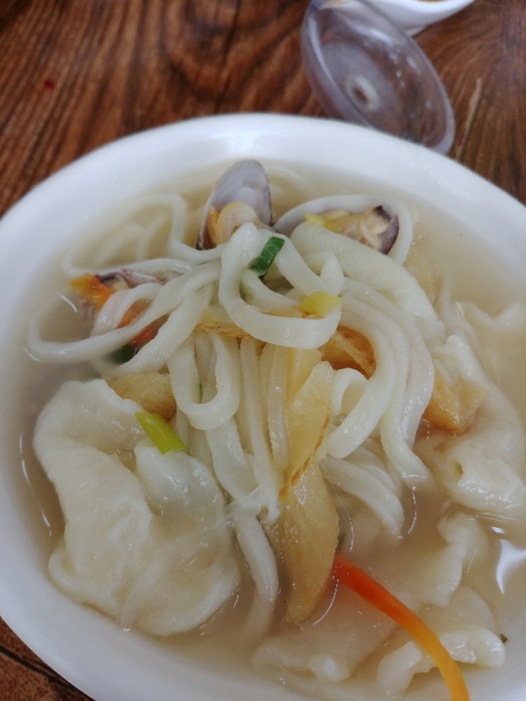  인천 서구 검암 맛집 바지락칼국수 식당 : 칼제비 수제비 육개장 왕만두 검암역 따뜻한 육수 검암1지구 회식 음식점 점심 추천 주차가능 바지락 칼국수 보리밥