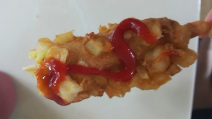  냉동식품 못난이감자핫도그 냠냠 :)