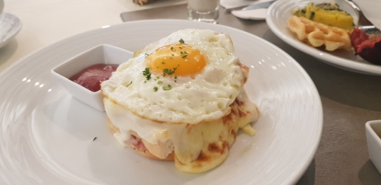  (방콕) 조식까지 완벽한 "유사톤호텔" 장점과 단점