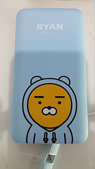  카카오프렌즈 보조배터리 구입했습니다!