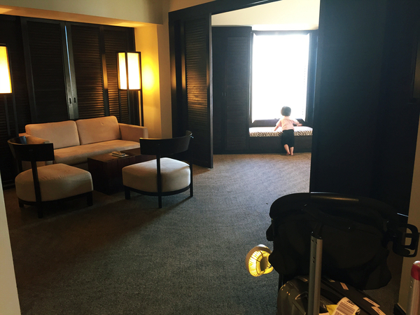 괌 1일 - 그지 같은 아웃리거 리조트. 차모르 야시장. K마트. 허츠 렌터카. 괌 버거킹