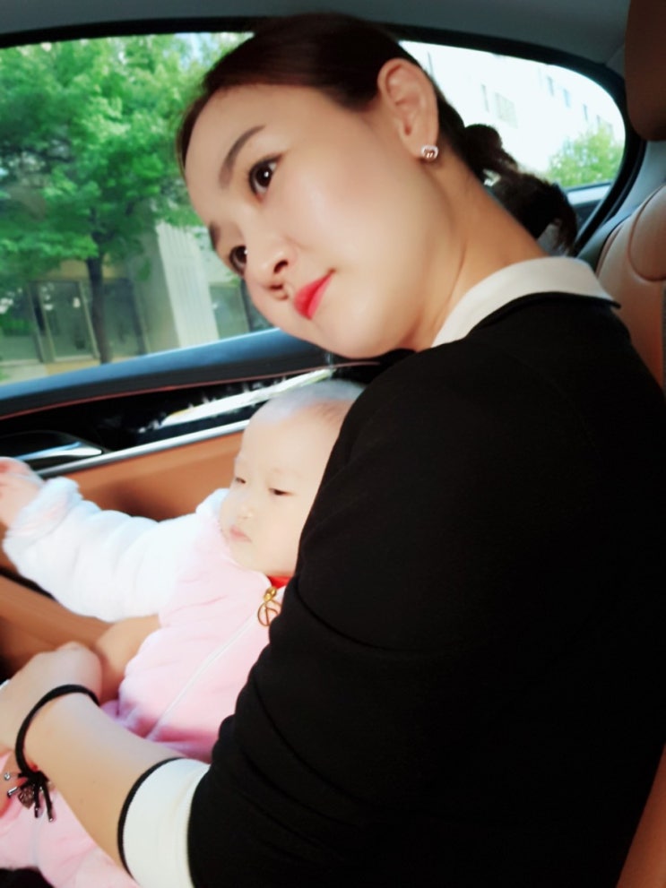  노래를 부르고 부르던 겨울왕국으로~~
