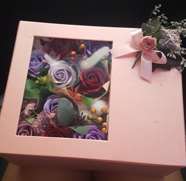  2주년 결혼기념일 여행. 선물, 경주 그리고 못다 본 황리단길. 일주일이 지난 지금 다시 추억한다.