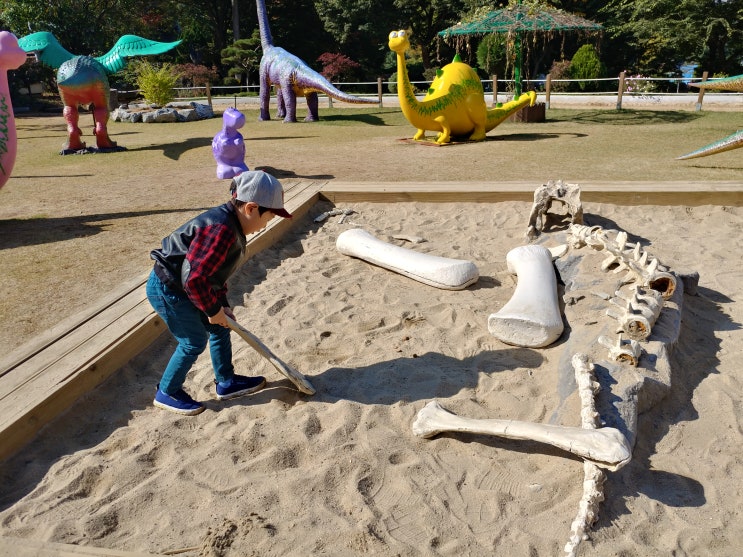  경기도 시흥시 매화동_용도수목원:)공룡이 있는 수목원으로 주말나들이가요-
