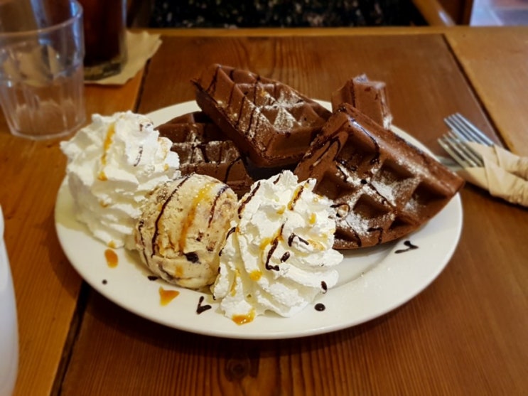  [부산대] 와플 맛집!!!_이솝페이블