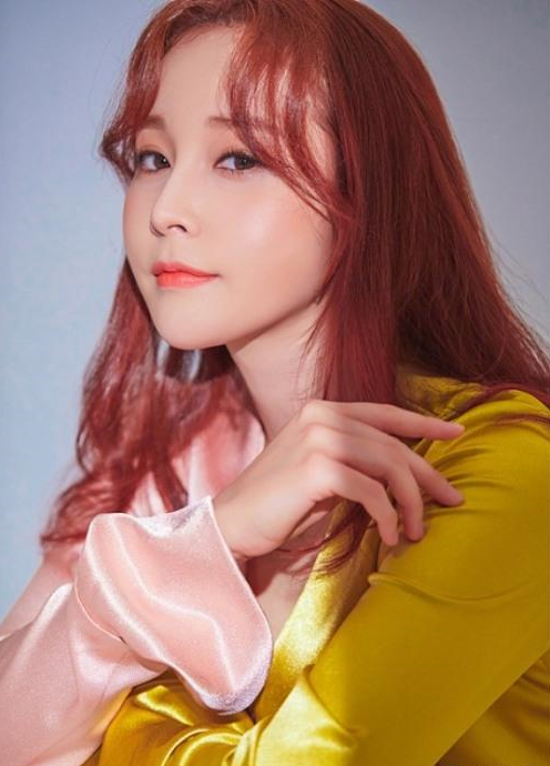  배우 조안, 남편과의 '친구에서 남편으로 발전한 사연 공개' 조안 근황