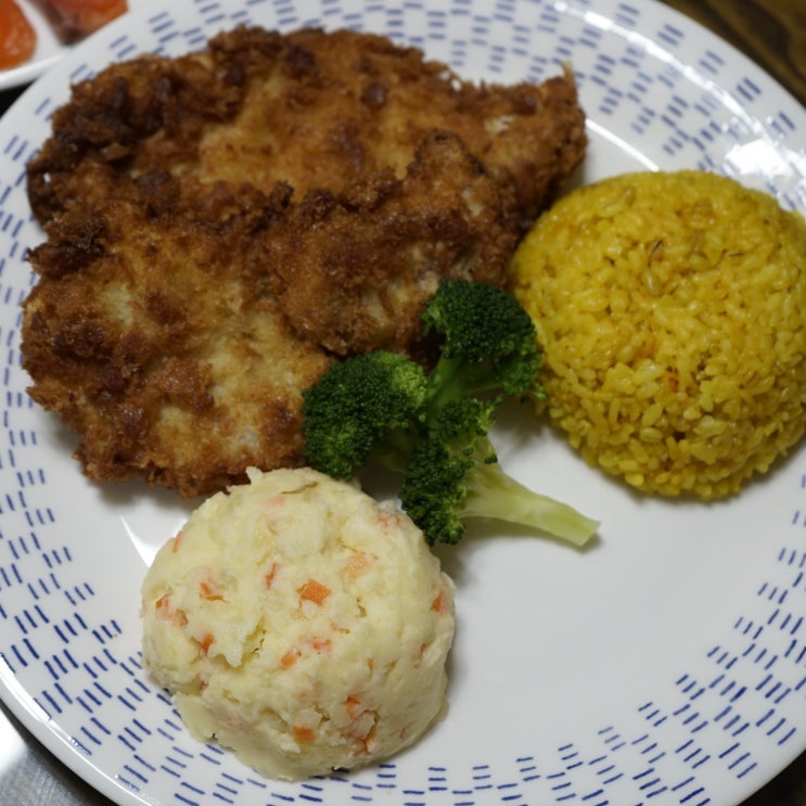  혼밥족 메뉴 고민 이라면 안심돈가스 만들기 한돈몰에서 가격+건강+맛 한번에!